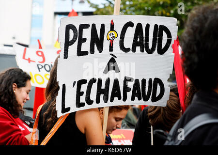 Paris, France. 12 septembre 2017. Journée de grève et de protestation contre la réforme du droit du travail avec les syndicats français, les travailleurs du champ de foire et les artistes de cirque en première ligne crédit: Frédéric VIELCANET/Alay Live News Banque D'Images