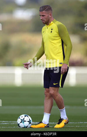 Tottenham Hotspur est toby alderweireld durant la session de formation au terrain d'entraînement, Enfield londres. press association. photo photo date : mardi 12 septembre 2017. voir l'activité de soccer histoire tottenham. crédit photo doit se lire : Steven paston/pa wire Banque D'Images