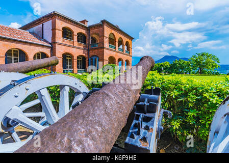 Fort San Domingo canons et architecture traditionnelle Banque D'Images