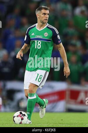 Aaron Hughes de l'Irlande du Nord lors de la coupe du monde FIFA 2018, de qualification groupe c match à Windsor Park, Belfast Banque D'Images