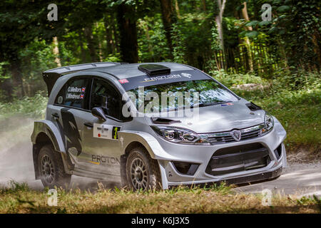 Iriz proton 2017 R5 rally voiture avec chauffeur oliver mellors au festival of speed 2017 goodwwod, Sussex, UK. Banque D'Images