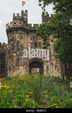 L'ancienne maison de gardien et d'une herse défensive, attribuée à Jean de Gand, du château de Lancaster dans la ville de Lancaster, Lancashire, England, UK Banque D'Images