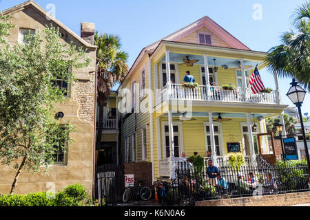 Charleston Caroline du Sud, centre-ville historique, Queen Street, Poogan's Porch, cuisine du sud, restaurant restaurants repas café cafés, dîner, extérieur Banque D'Images
