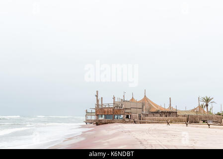 Swakopmund, Namibie - 30 juin 2017 : tiger reef restaurant et bar à Swakopmund dans le désert du Namib sur la côte atlantique de la namibie Banque D'Images