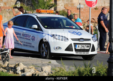 Nessebar, Bulgarie - 16 juillet 2016 : Ford Focus blanche police (municipalité de Nessebar) voiture garée dans la rue à Nessebar sur la mer Noire en Bulgarie Banque D'Images