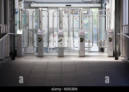 L'entrée et à la sortie d'une station de métro à Rotterdam, Pays-Bas Banque D'Images