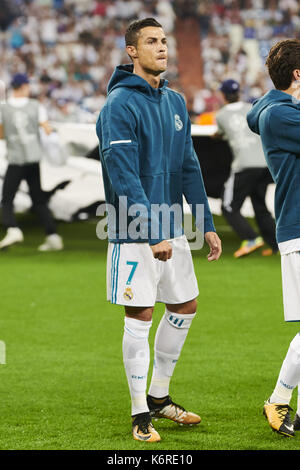 Madrid, Espagne. 13 Sep, 2017. Cristiano Ronaldo (Real Madrid) ; l'avant en action au cours de l'UEFA Champions League entre le Real Madrid et le FC Apoel Nicosie au Santiago Bernabeu, le 13 septembre 2017 à Madrid Crédit : Jack Abuin/ZUMA/Alamy Fil Live News Banque D'Images