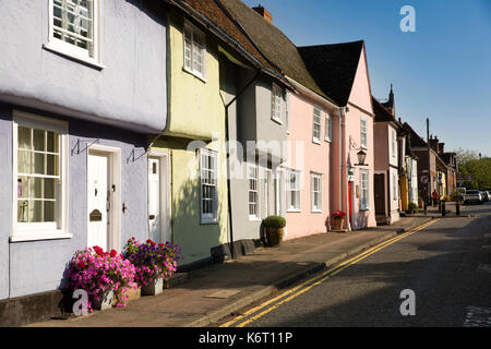 Royaume-uni, Angleterre, Saffron Walden, Essex, Castle Street, d'anciennes maisons à colombage Banque D'Images