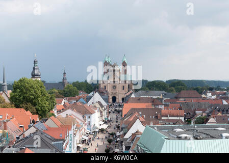 Speyer, GER, Rheinland-Pfalz - septembre 02, Speyer von Oben, Altpörtel Aussichtsplattform . Im Bild: Blick zum Kaiserdom . Banque D'Images