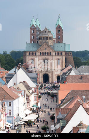 Speyer, GER, Rheinland-Pfalz - septembre 02, Speyer von Oben, Altpörtel Aussichtsplattform . Im Bild: Blick zum Kaiserdom . Banque D'Images