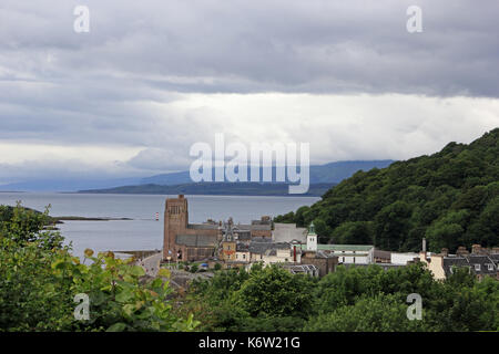 La Cathédrale Saint-colomba, Oban avec vue sur l'île de Mull à Lismore Banque D'Images