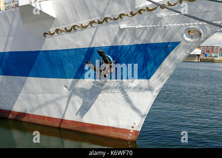 De proue du Tall Ship Mir dans le Havre 'Les grandes voiles du Havre (Normandie, France). Banque D'Images