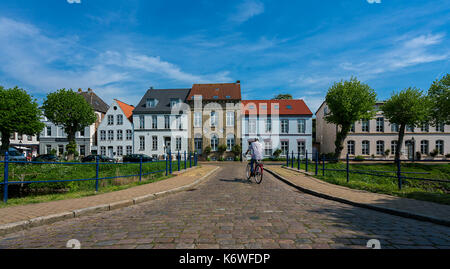 Rangée de maisons, friedrichstadt, Frise du Nord, Schleswig-Holstein, Allemagne Banque D'Images