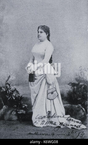 Marie Miolan-Carvalho créé rôle de Marguerite dans le Faust de Charles Gounod opéra. Théâtre Lyrique, Paris Première 19 mars 1859. Soprano française 1827-1895. Signé photo de Marie-MIOLAN CARVALHO, commémore la 1000e performances de Faust Banque D'Images