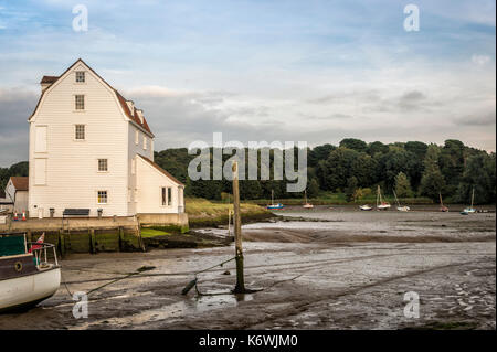 Moulin à marée de Woodbridge dans le Suffolk sur la rivière Deban Banque D'Images