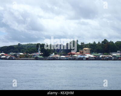 Isabela City, Philippines. 13 sep, 2017. Des maisons sur pilotis de Basilan. sherbien dacalanio : crédit/pacific press/Alamy live news Banque D'Images