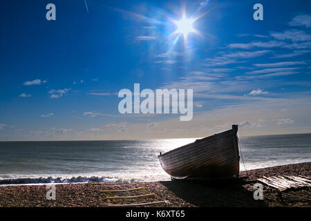 Barque sur la plage de walmer Banque D'Images
