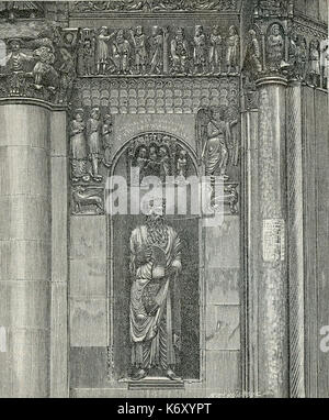 Fidenza Cattedrale una parte delle sculture che ornano la facciata Banque D'Images