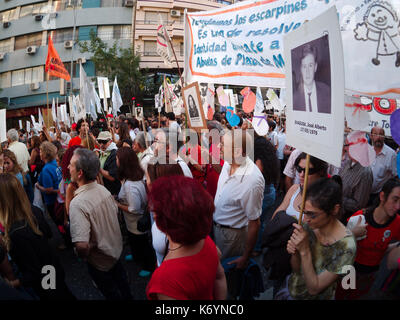 Cordoba, Argentine - 24 mars 2016 : manifestations à l'occasion de la Journée du souvenir de la vérité et de la justice (Día de la Memoria por la Verdad y la Justicia). Banque D'Images