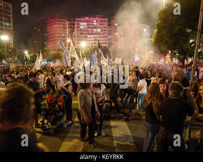 Cordoba, Argentine - 24 mars 2016 : manifestations à l'occasion de la Journée du souvenir de la vérité et de la justice (Día de la Memoria por la Verdad y la Justicia). Banque D'Images