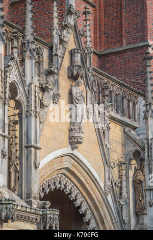 Entrée principale de la cathédrale de Wroclaw de Saint Jean le Baptiste, Wroclaw, Pologne Banque D'Images