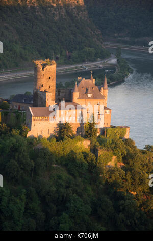 Burg Katz St. Goarshausen ci-dessus sur la vallée du Haut-Rhin moyen, Allemagne Banque D'Images