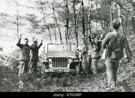 1951, Wonson, la Corée du Nord - Photo reçue de Beijing, Chine communiste montrant des soldats américains capture des soldats pendant la guerre de Corée. Banque D'Images