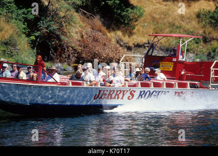 Rogue, Jetboat Wild & Scenic River, Rogue-Coquille National Scenic Byway, la Forêt Nationale Siskiyou, Oregon Banque D'Images