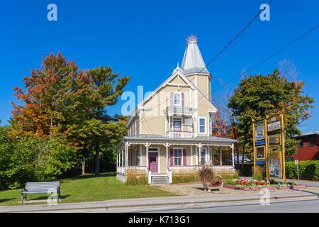 Canada, Québec, le pittoresque chemin du Roy, Québec, Lavaltrie, café culturel Chasse Galerie Banque D'Images