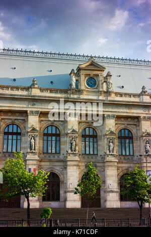 Du palais de justice qui abrite la cour d'appel est un édifice datant du xixe siècle dans le centre-ville. Banque D'Images