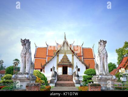 Wat Phumin ou Phu Min Temple, le célèbre ancien temple dans la province de Nan, partie Nord de la Thaïlande Banque D'Images