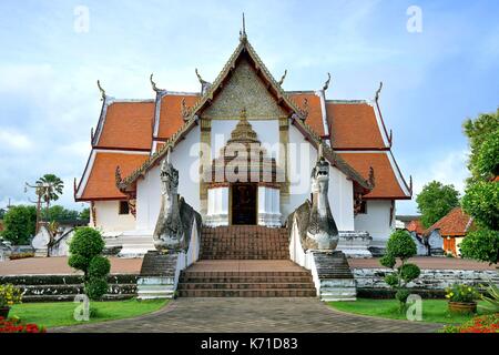 Wat Phumin ou Phu Min Temple, le célèbre ancien temple dans la province de Nan, partie Nord de la Thaïlande Banque D'Images