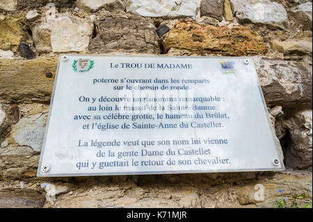 VILLAGE MÉDIÉVAL DU CASTELLET, VAR 83 FRANCE Banque D'Images