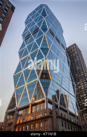 Hearst Tower sur coin de la 8e avenue et de la W 57th Street à Manhattan, new york city Banque D'Images