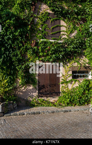 VILLAGE MÉDIÉVAL DU CASTELLET, VAR 83 FRANCE Banque D'Images