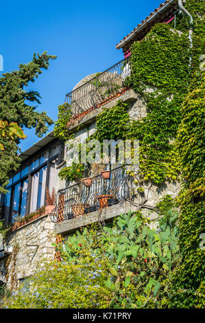 VILLAGE MÉDIÉVAL DU CASTELLET, VAR 83 FRANCE Banque D'Images