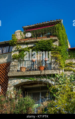 VILLAGE MÉDIÉVAL DU CASTELLET, VAR 83 FRANCE Banque D'Images