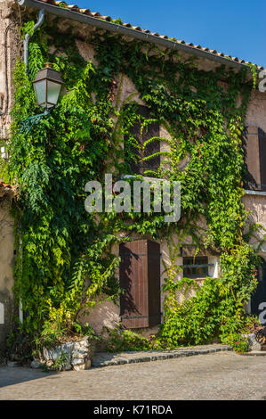 VILLAGE MÉDIÉVAL DU CASTELLET, VAR 83 FRANCE Banque D'Images