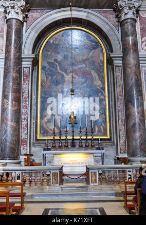 Vatican - 16 mars 2016 : les peintures de la basilique Saint Pierre au Vatican ont été peints dans la période baroque et de la renaissance par la plus grande arti Banque D'Images