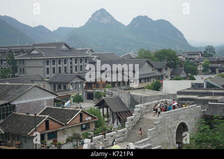 14 septembre 2017 - Shanghai, Shanghai, Chine - Shanghai, Chine 14ème septembre 2017 : (usage éditorial uniquement. Chine out) ..qingyan ville ancienne, l'une des plus célèbres villes historiques et culturelles dans la province de Guizhou, réside dans la banlieue sud de Guiyang. comme une ancienne ville, couvrant une superficie de 741 acres, qingyan ville a été construit en 1378. Aujourd'hui, en raison de sa longue histoire et de l'atmosphère culturelle forte, la ville est devenue une destination attrayante pour de nombreux touristes nationaux et étrangers. (Crédit image : © sipa l'Asie via zuma sur le fil) Banque D'Images