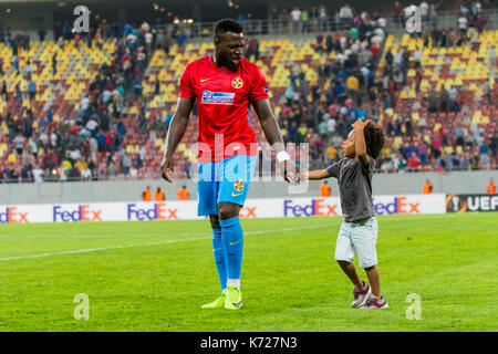 14 septembre 2017 : Harlem gnohere # 9 (fcsb bucarest)et son fils après l'UEFA Champions League 2017-2018, play-offs 2ème jeu de jambe entre fcsb Bucarest (ROU) et le Sporting Clube de Portugal Lisbonne (por) au stade national, Bucarest, Roumanie rou. foto : Cronos/catalin soare Banque D'Images