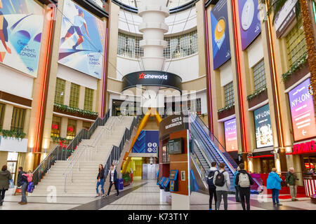 Londres, Royaume-Uni - 15 septembre 2017 - Salle de cinéma à l'O2 avec l'entrée de Cineworold Banque D'Images