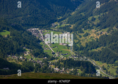La sauge, Suisse - paysage au-dessus du village de la sauge, sur le sentier de randonnée de la haute route, canton du Valais. Banque D'Images