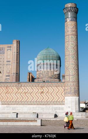 L'Ouzbékistan, Samarkand Province, Samarkand, inscrite au Patrimoine Mondial de l'UNESCO, la Mosquée de Bibi Khanym Banque D'Images