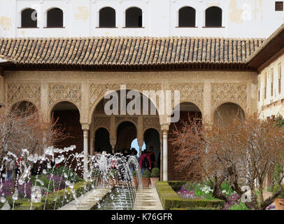 Patio de la azequia, palais de l'Alhambra, Grenade, Andalousie, Espagne, Europe Banque D'Images