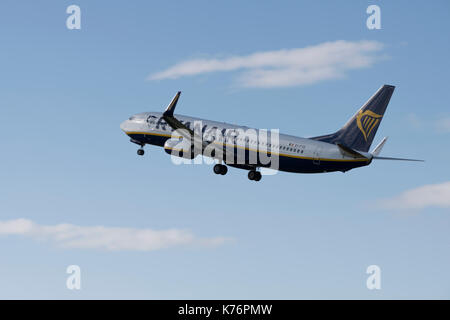 Ryanair Boeing 737 qui a décollé de l'aéroport de Bristol Banque D'Images