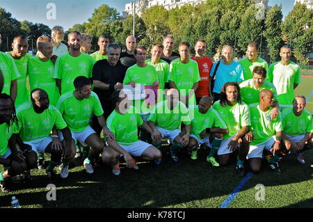 Variété club se rencontre l'équipe de football de l'armée française pour un match de charité, Paris, France Banque D'Images