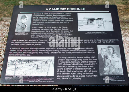 Greeley, Colorado - les plaques commémoratives marquant l'emplacement de camp de prisonniers # 202, construit en 1943 pour abriter la deuxième guerre mondiale prisonniers de guerre allemands repris de la bat Banque D'Images