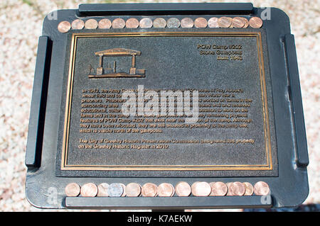 Greeley, Colorado - les plaques commémoratives marquant l'emplacement de camp de prisonniers # 202, construit en 1943 pour abriter la deuxième guerre mondiale prisonniers de guerre allemands repris de la bat Banque D'Images