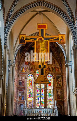 Le crucifix de Giotto dans l'église Santa Maria Novella à Florence Italie Banque D'Images